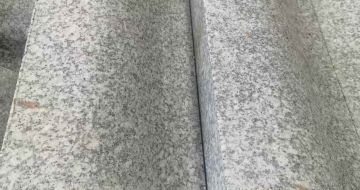 资阳芙蓉白S型拉丝面路沿石