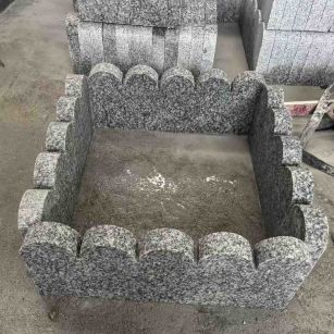 资阳 花边石、花坛围栏石、花池界石、菜园栅栏石、镶边石、波浪状界石介绍