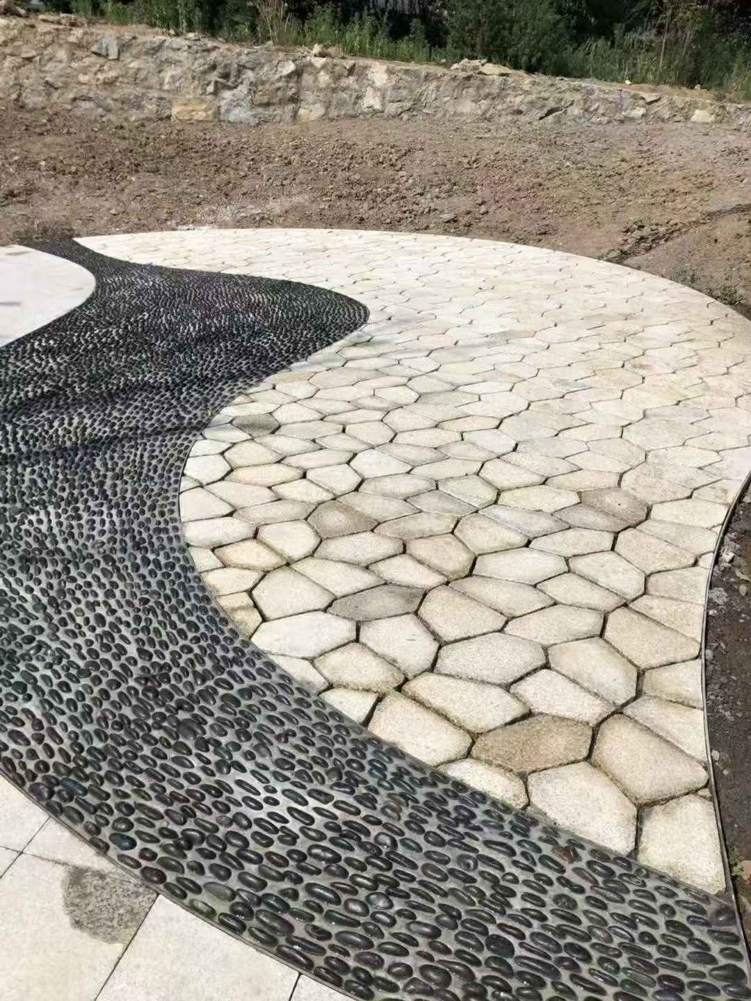 资阳 黄金麻冰裂缝室外铺装效果完美展示